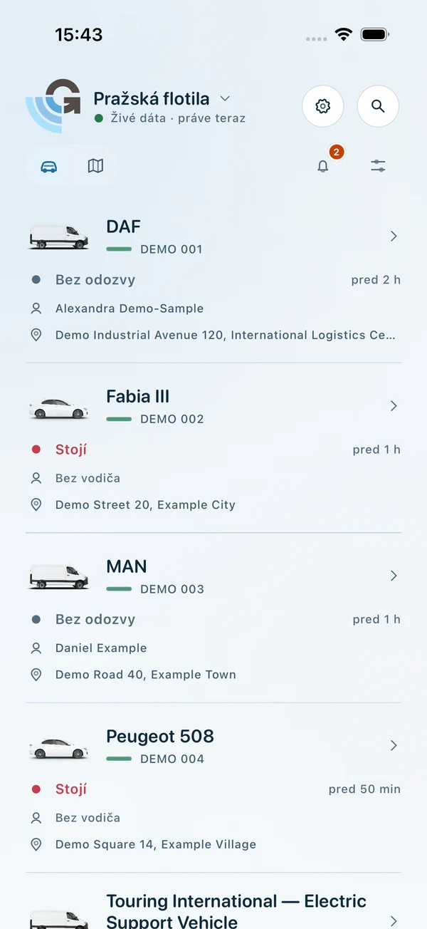 GPS Dozor 4.0 — přehled demo flotily na iOS ve světlém režimu